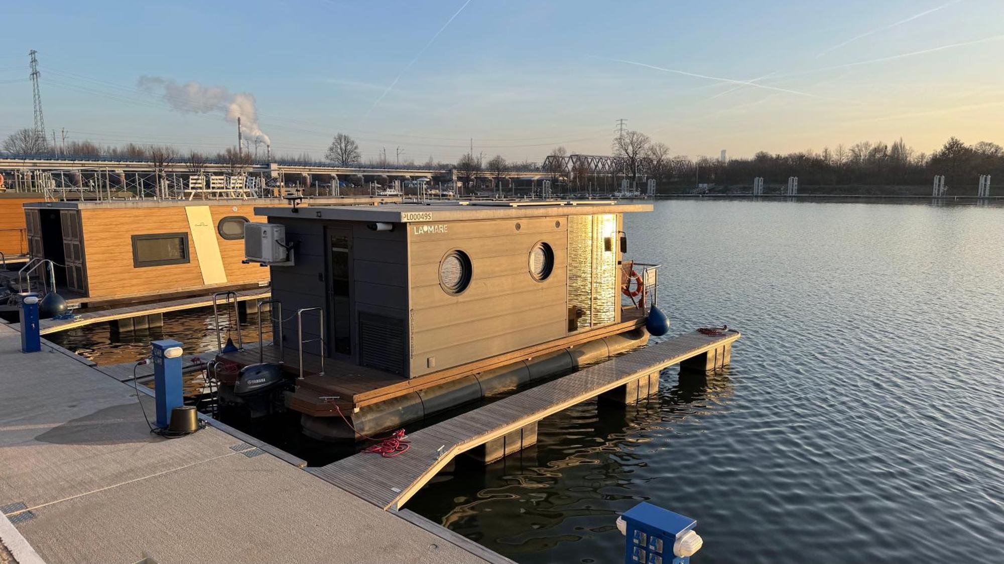 Houseboat Water Boy Apartament Plywajacy Dom Na Wodzie Lodz Apartment Вроцлав Екстериор снимка