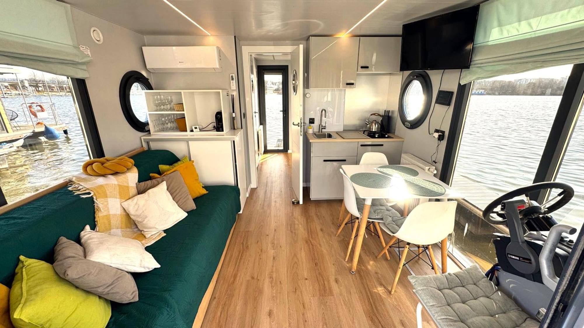 Houseboat Water Boy Apartament Plywajacy Dom Na Wodzie Lodz Apartment Вроцлав Екстериор снимка